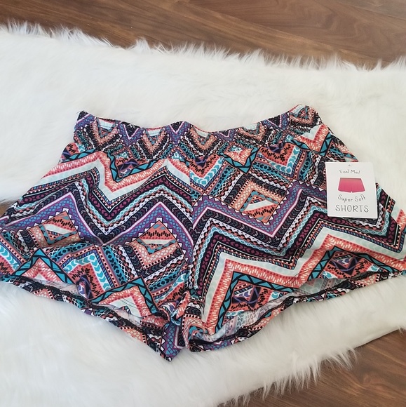 Bobbie Brooks Pants - NWT Bobbie Brooks shorts